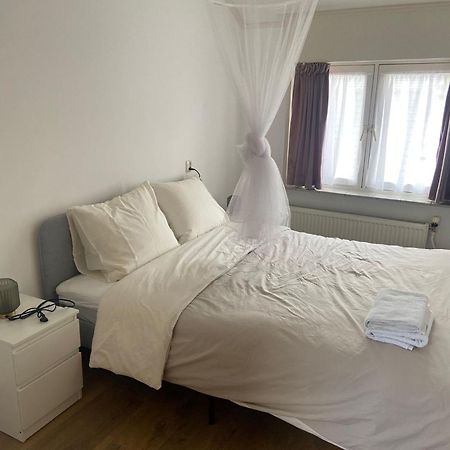 Aangename En Zeer Rustig Gelegen Vakantiewoning Westdorpe Luaran gambar